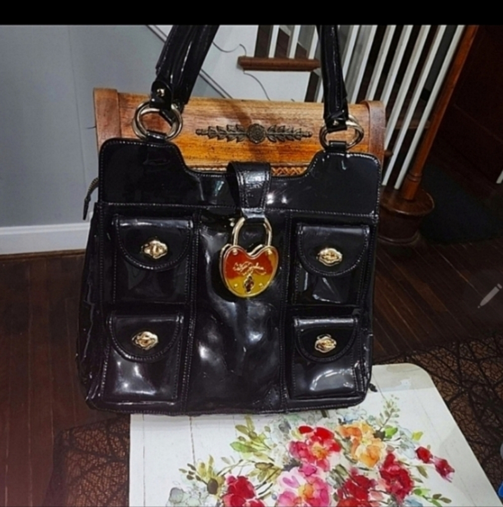 5/20 Read Vintage Rare Betsey Johnson Patent Leather Satchel